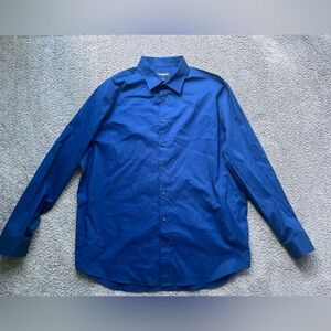 EXPRESS button down shirt. Size XL. Excellent preowned condition.